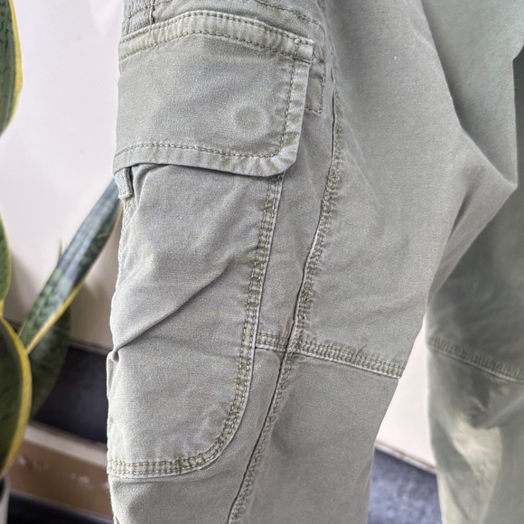 Sanctuary Men's Green Cargo Pants - Picture 7 of 9